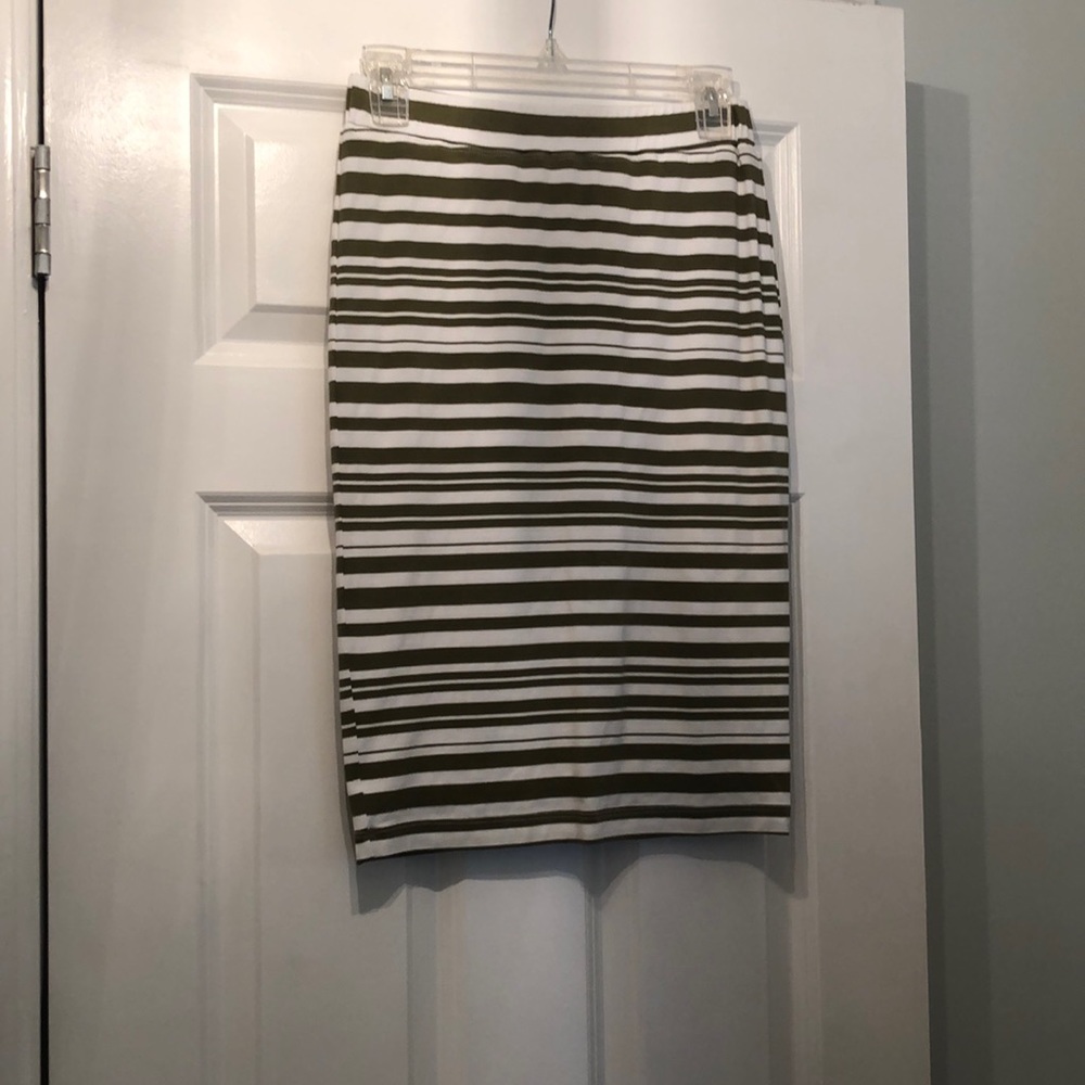 Trina Turk olive striped skirt SZ S
